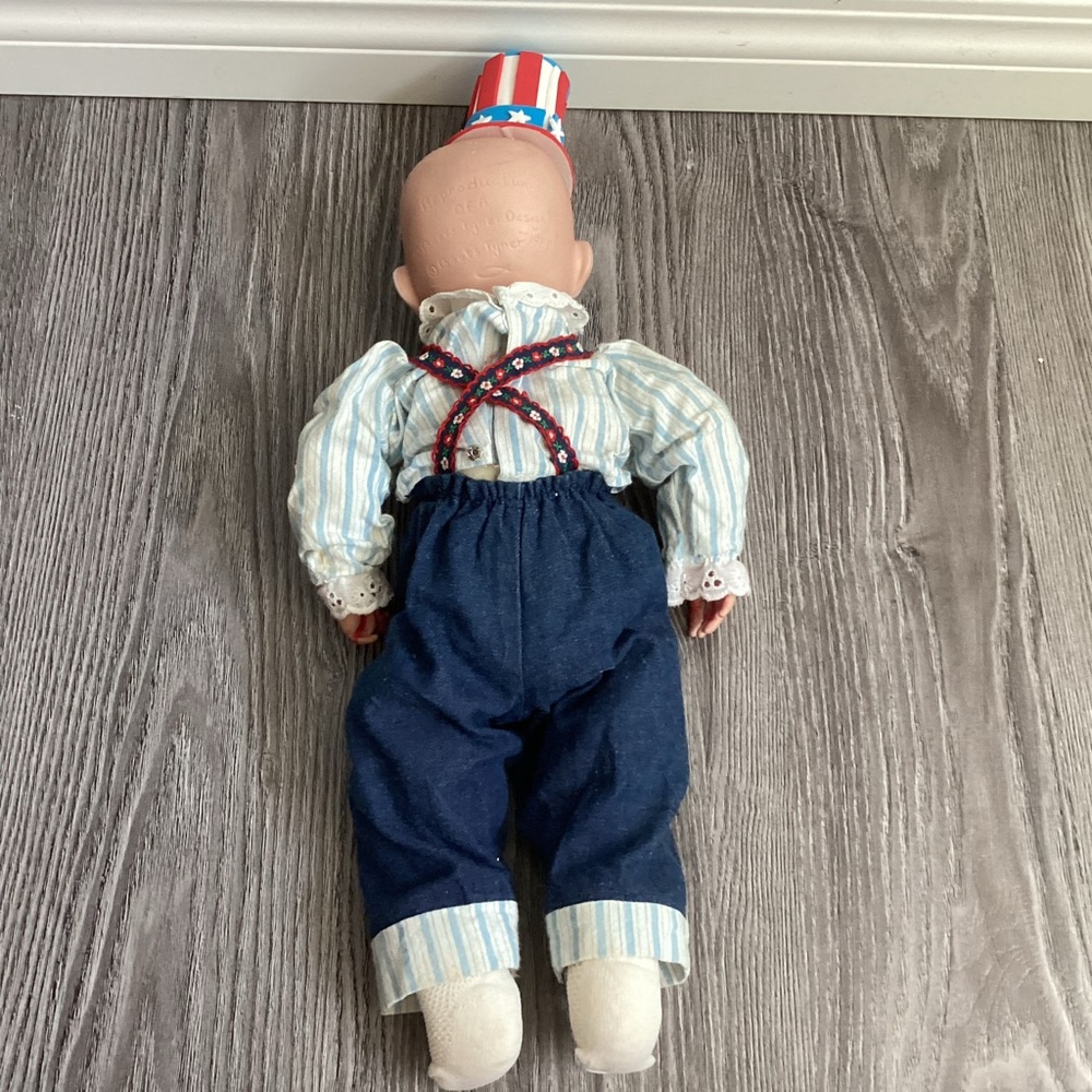 Baby Capt’n Spaulding - Picture 2 of 10